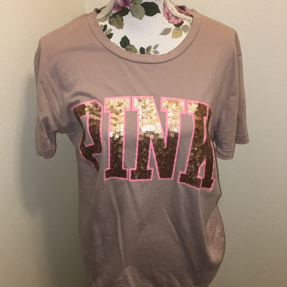 Vs pink shirt